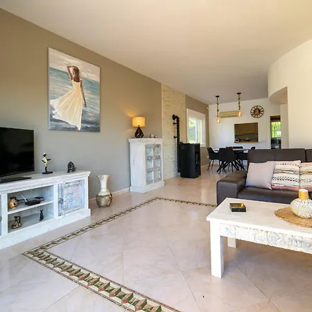 Hawaii By Interhome Calpe
